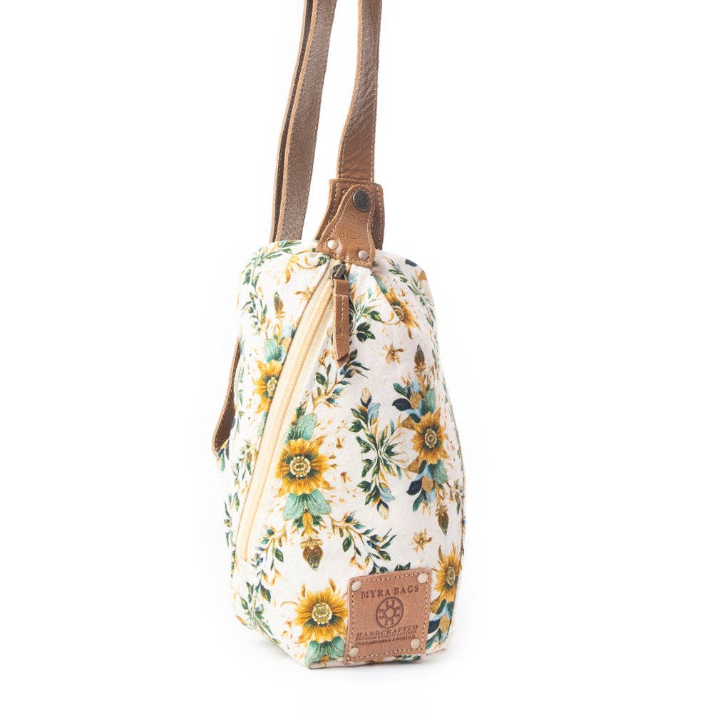 Oasis Blooms Fanny Pack Bag In Brown & White
