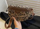 CROSSBODY WITH CHAIN DETAIL
